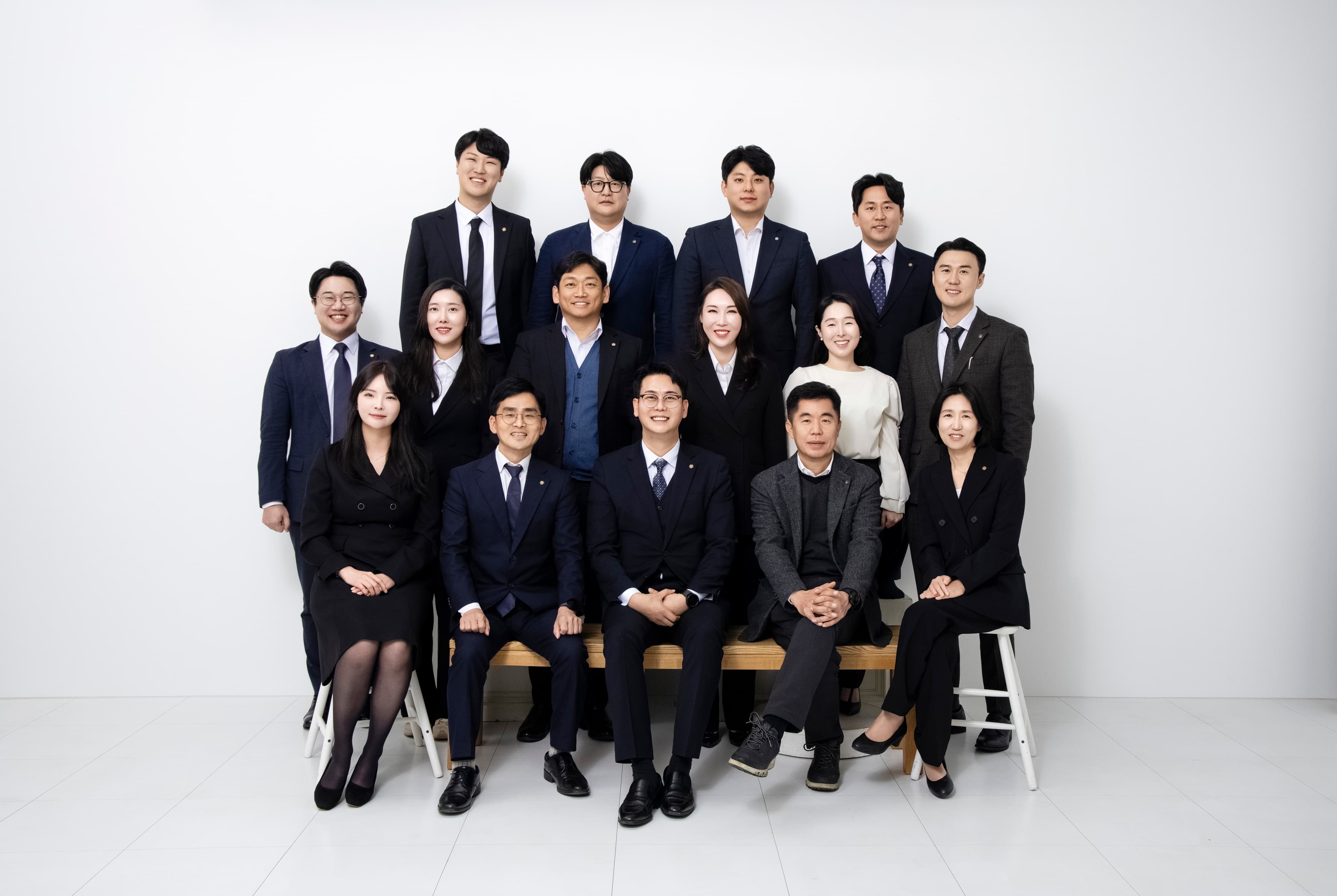 손해사정법인 경청 회의 장면